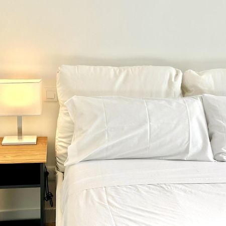 Apartamentos Noviembre Madrid Exteriör bild