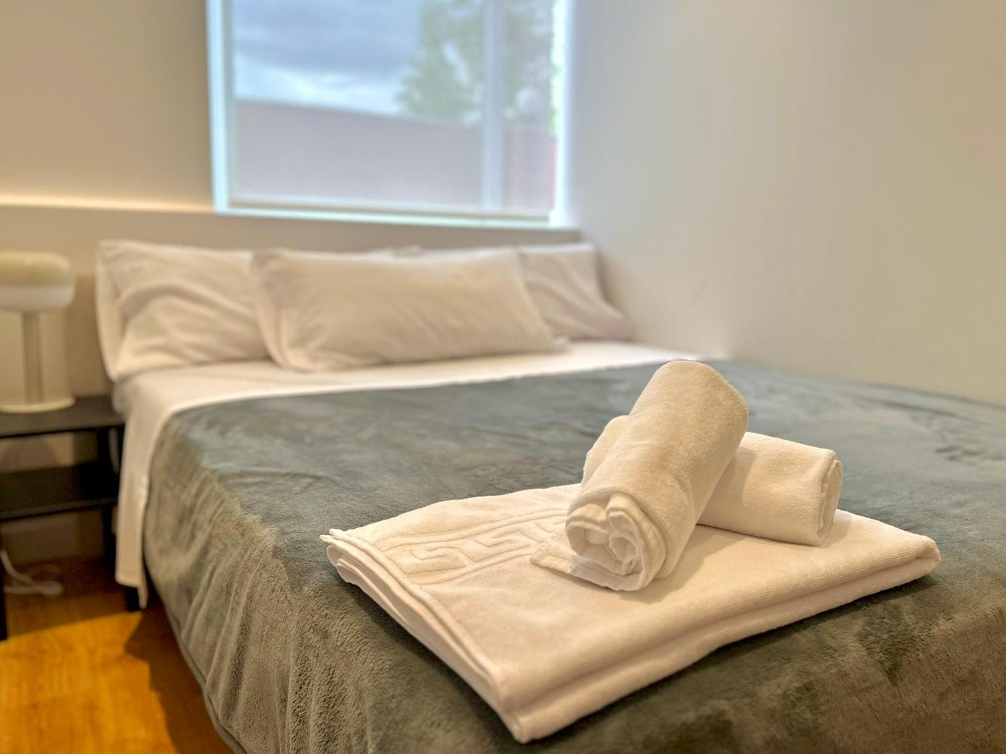 Apartamentos Noviembre Madrid Exteriör bild