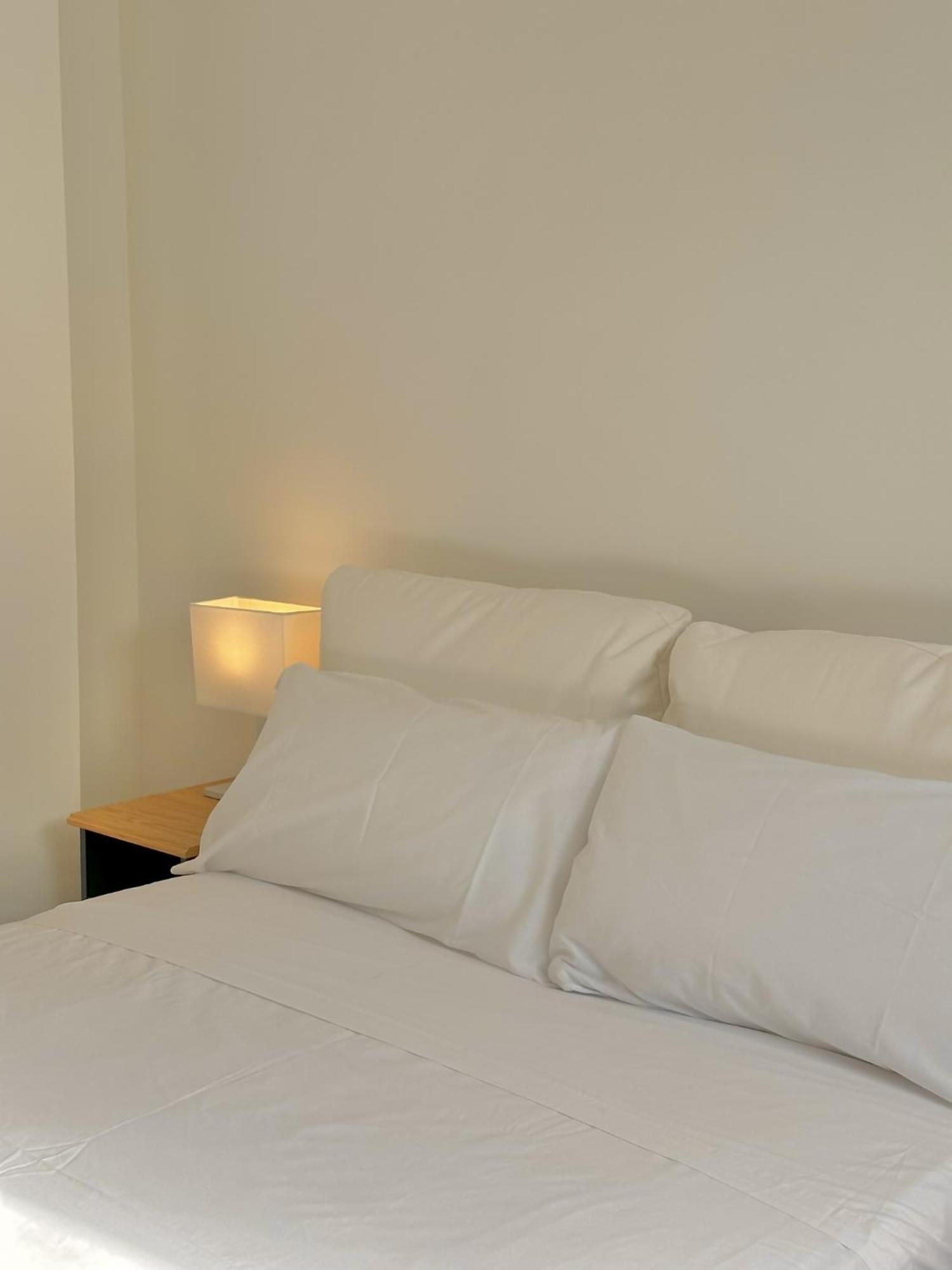 Apartamentos Noviembre Madrid Exteriör bild
