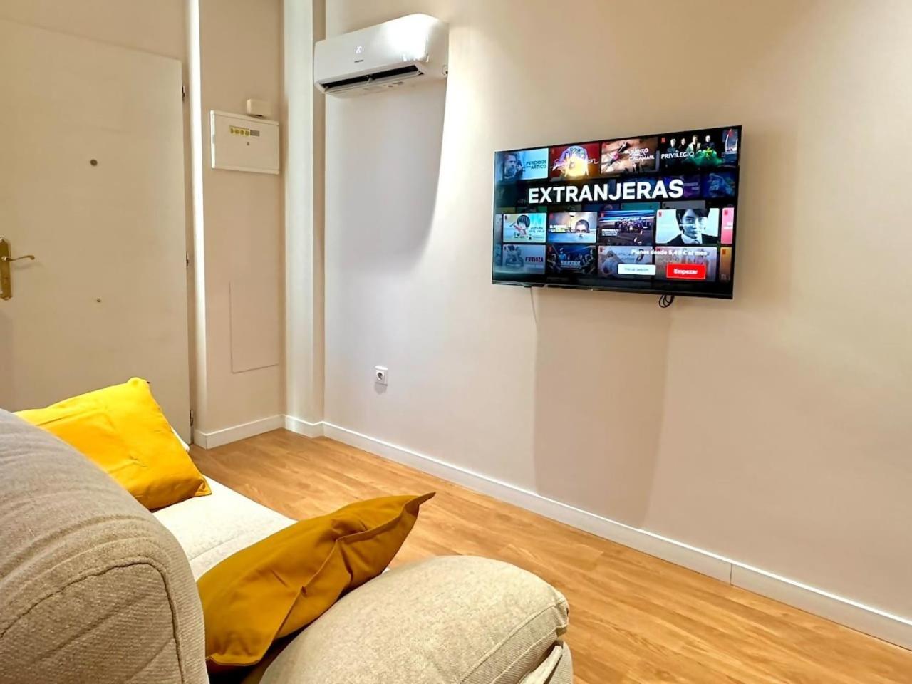 Apartamentos Noviembre Madrid Exteriör bild